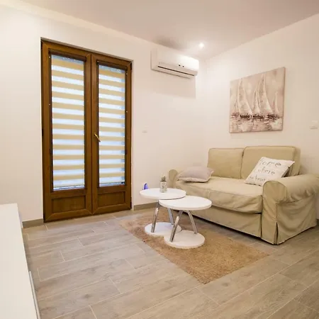 Apartament Ariston *